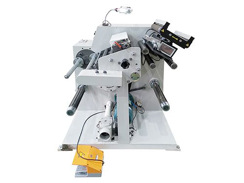 Cortadora rebobinadora de etiquetas automática